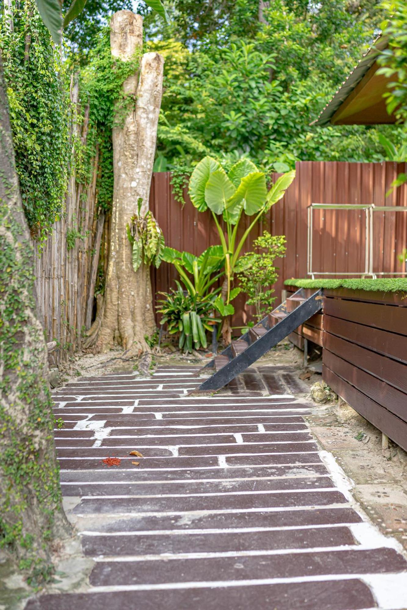 Good Mood Resort Koh Lipe Esterno foto
